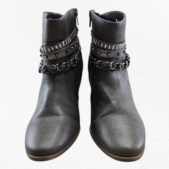 Jennifer Lopez Taupe Chain Studded Block Heel Ankle Booties Size 7.5 Edgy Glam - Picture 3 of 8